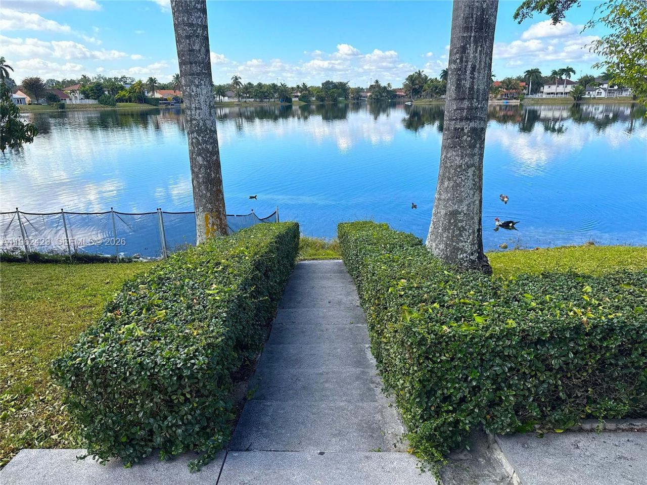 19230 NW 87th Pl, Hialeah, FL 33018 Photo