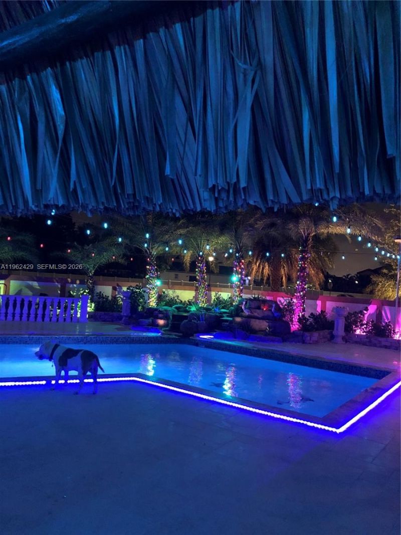 19230 NW 87th Pl, Hialeah, FL 33018 Photo