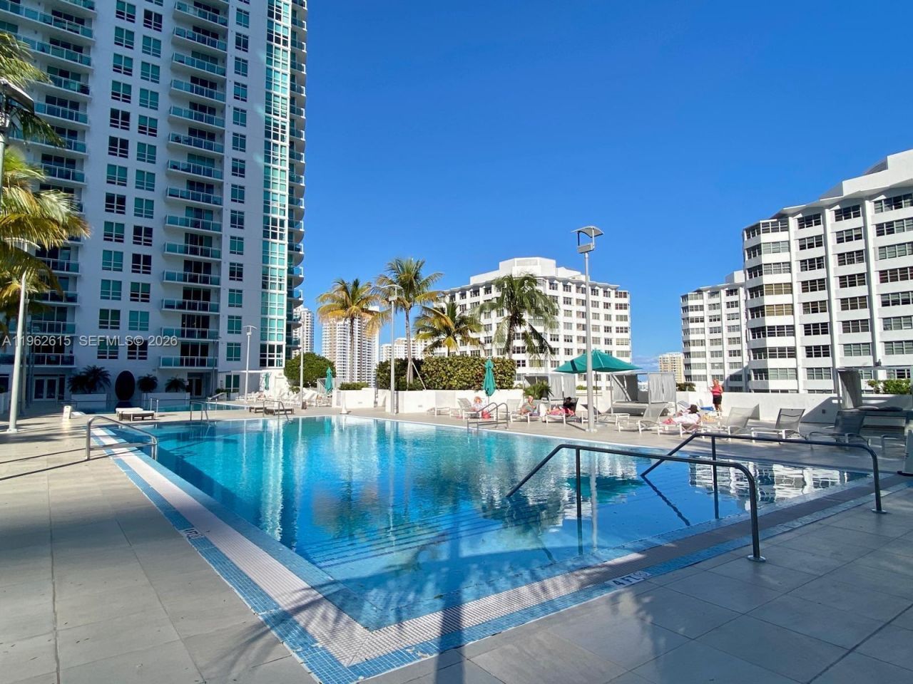 950 Brickell Bay Dr, Unit 4002, Miami, FL 33131 Photo