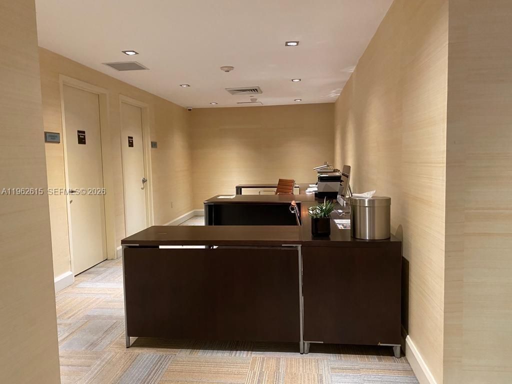 950 Brickell Bay Dr, Unit 4002, Miami, FL 33131 Photo