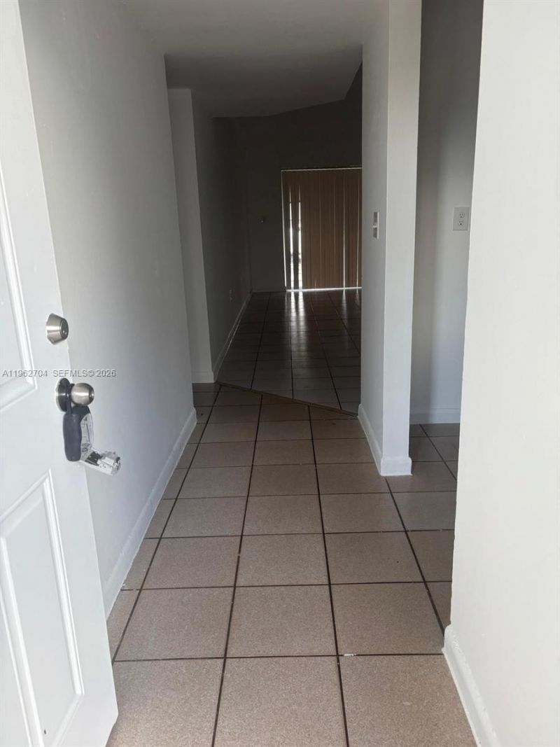 2710 W 76th St , Unit 101, Hialeah, FL 33016 Photo