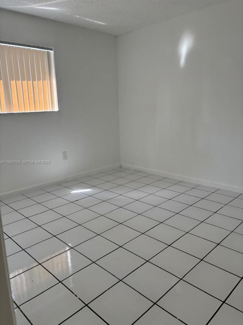 2710 W 76th St , Unit 101, Hialeah, FL 33016 Photo