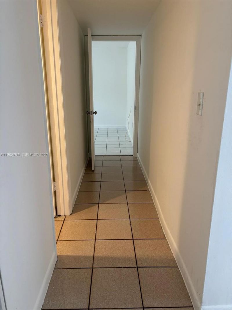 2710 W 76th St , Unit 101, Hialeah, FL 33016 Photo