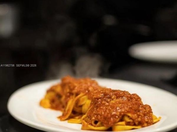 Biscayne blvd , North Miami, FL 33181