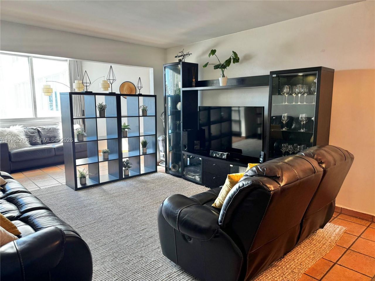 7135 Collins Ave , Unit 811, Miami Beach, FL 33141 Photo