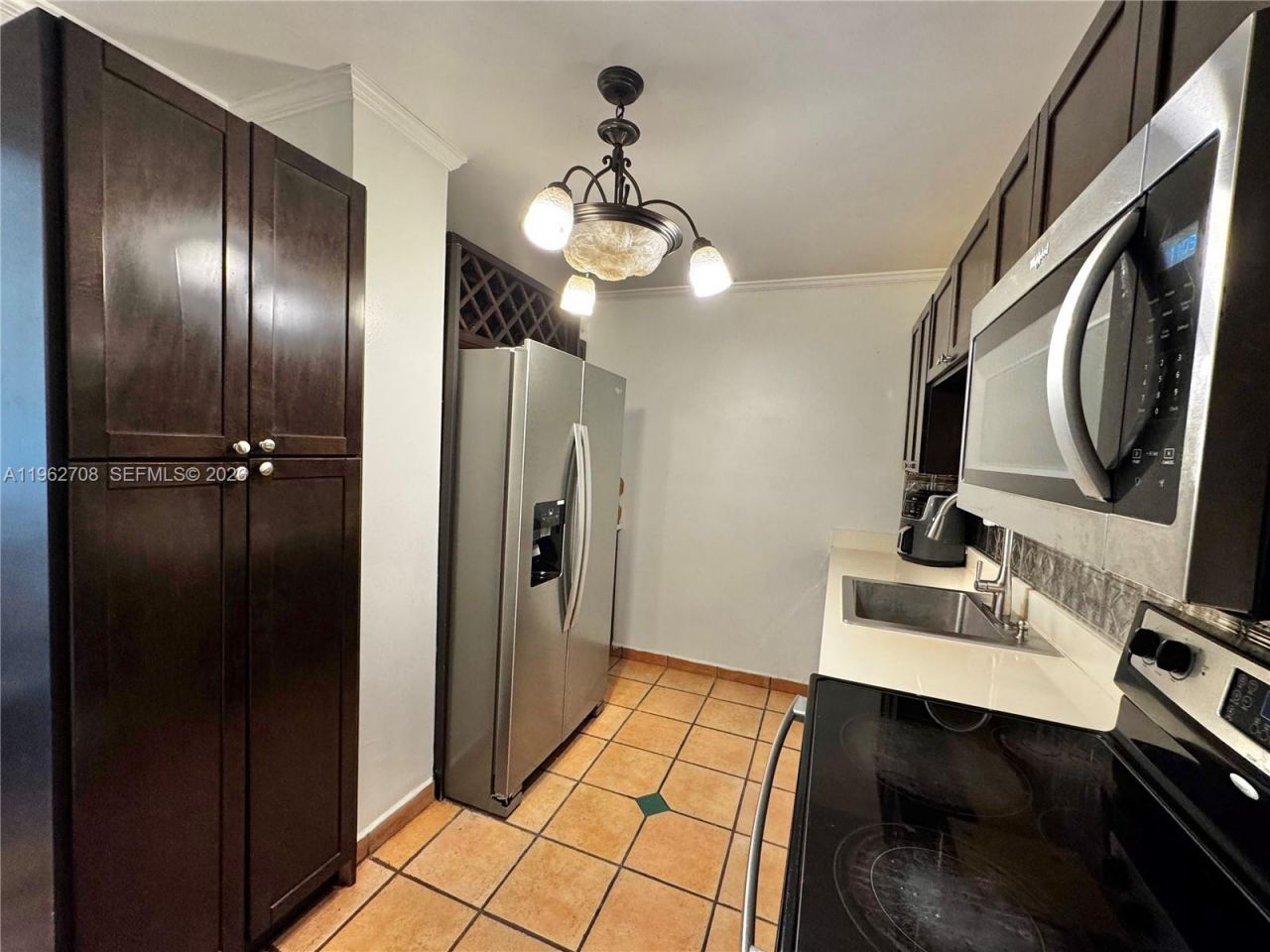 7135 Collins Ave , Unit 811, Miami Beach, FL 33141 Photo