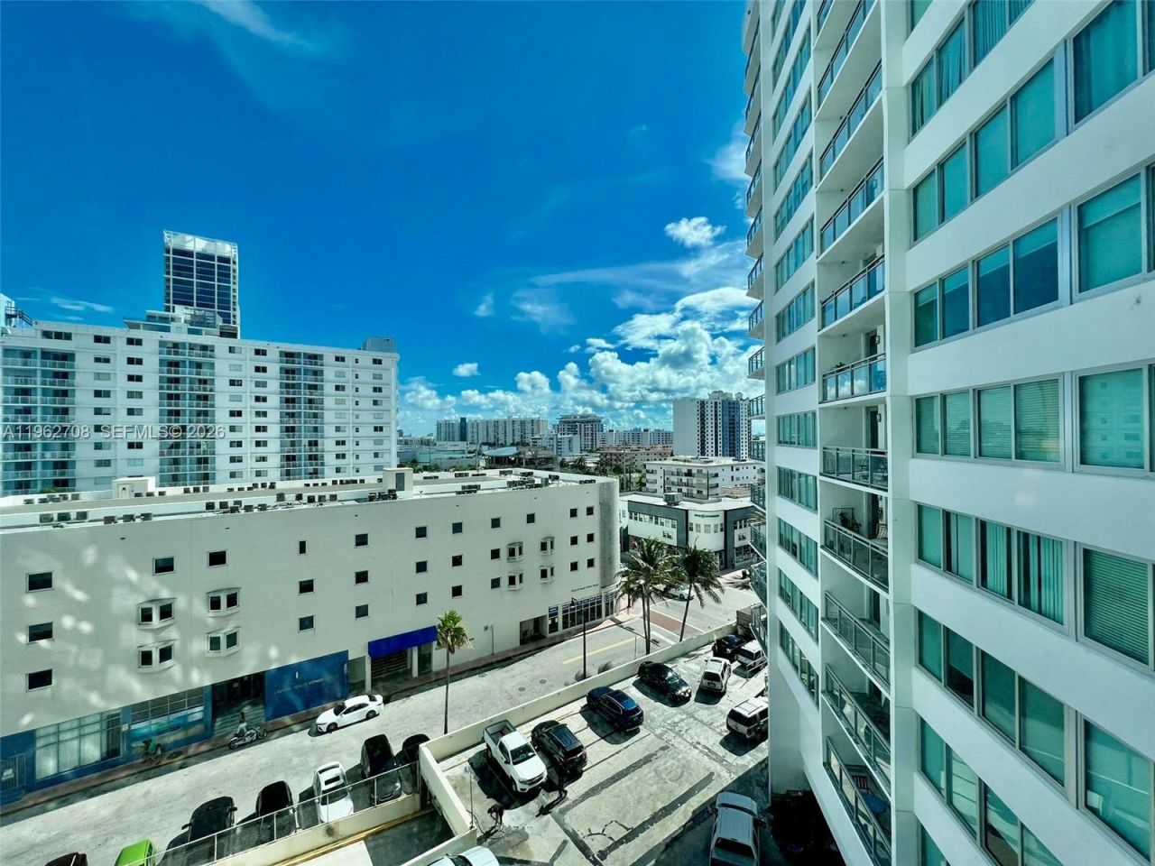 7135 Collins Ave , Unit 811, Miami Beach, FL 33141 Photo