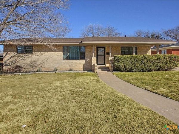 120 N 29th Street , Gatesville, TX 76528