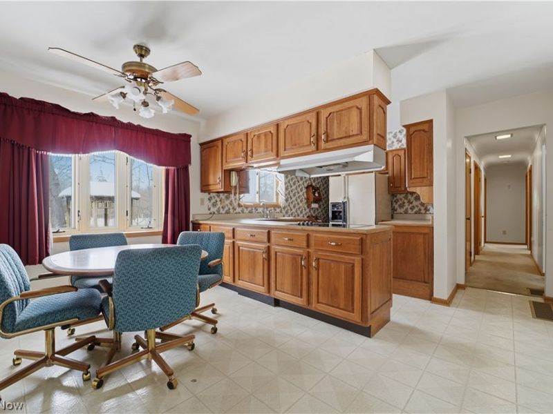 275 Creek Road, Conneaut, OH 44030 Photo 7