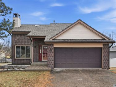 6121 Fleetwood Street, Lincoln, NE 68516