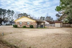 407 Meadowbrook Dr. photo 4
