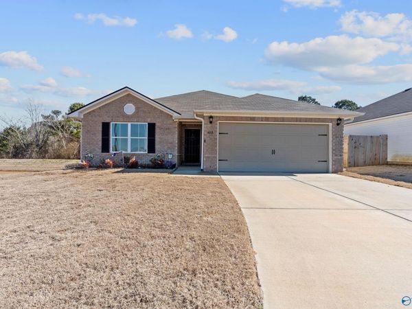 4013 Hudson Court, Decatur, AL 35603