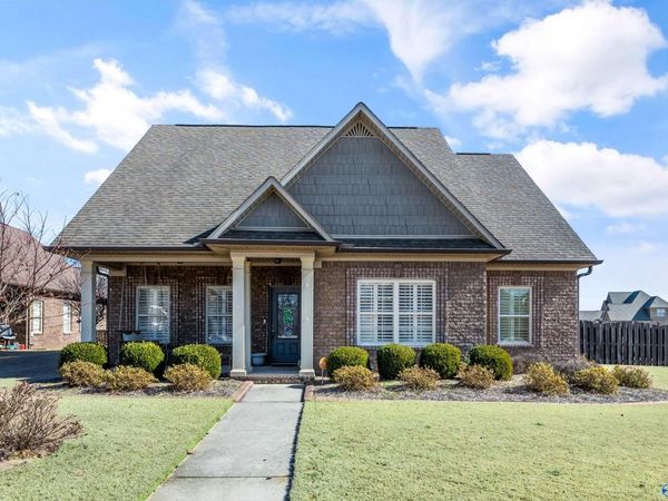 17342 Chinaberry Road, Athens, AL 35613