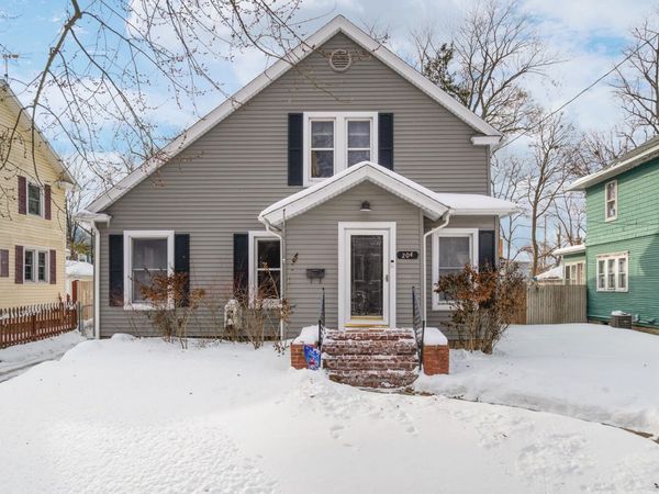 204 S Wisner Street, Jackson, MI 49202