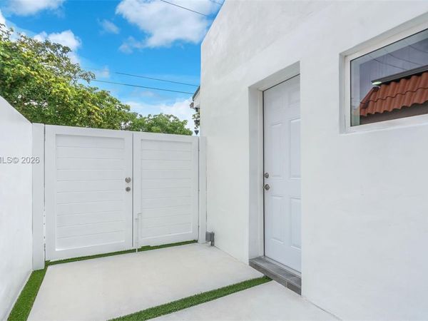 Unit 2, Miami, FL 33173