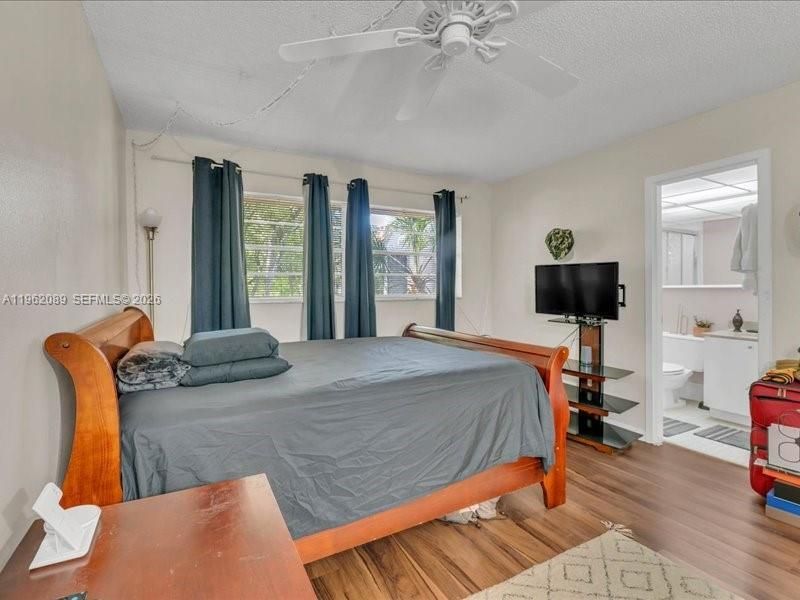 469 N Pine Island Rd, Unit B305, Plantation, FL 33324 Photo