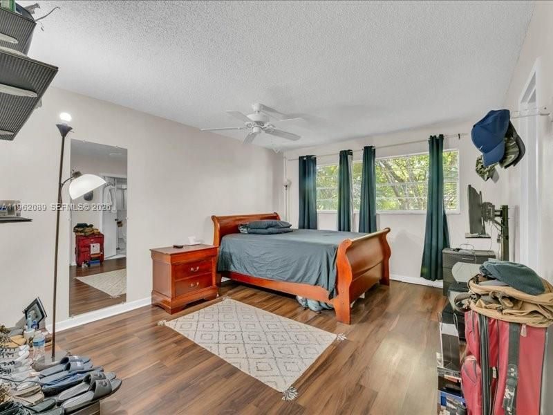 469 N Pine Island Rd, Unit B305, Plantation, FL 33324 Photo