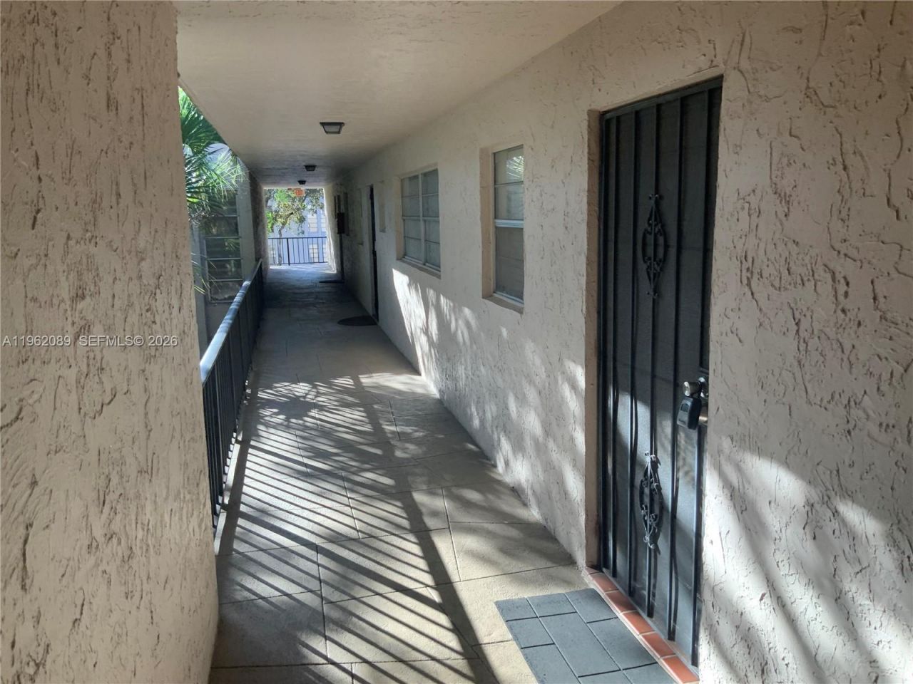 469 N Pine Island Rd, Unit B305, Plantation, FL 33324 Photo