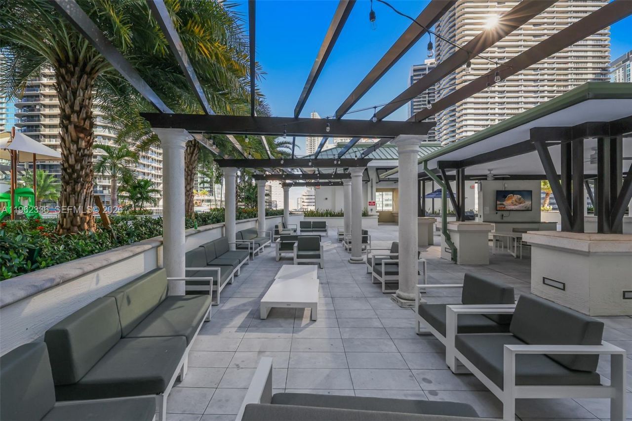 999 SW 1st Ave, Unit 1916, Miami, FL 33130 Photo