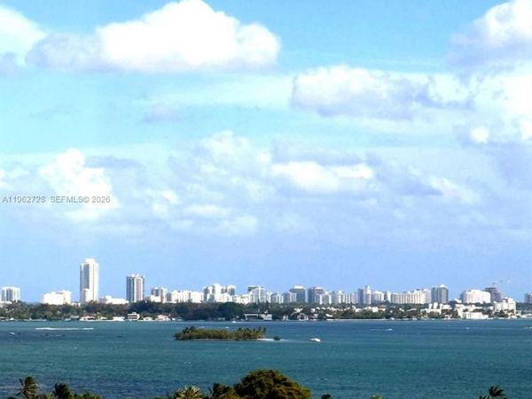 2000 Towerside Ter, Unit 1501, Miami, FL 33138