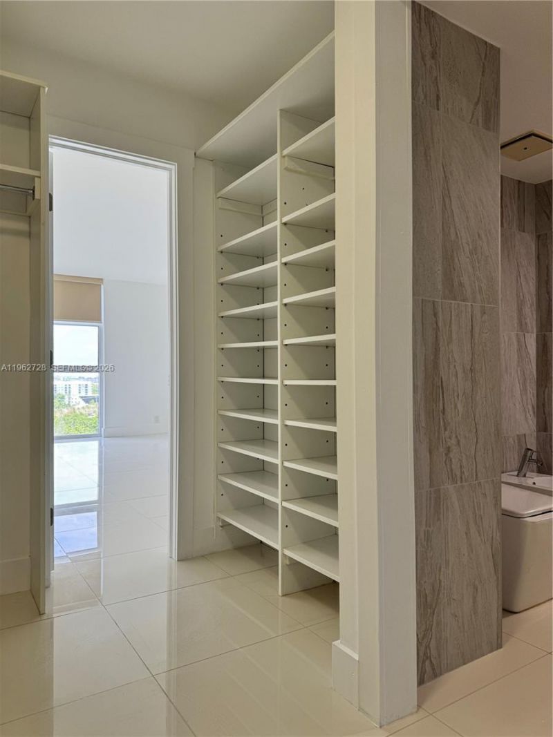 2000 Towerside Ter , Unit 1501, Miami, FL 33138 Photo