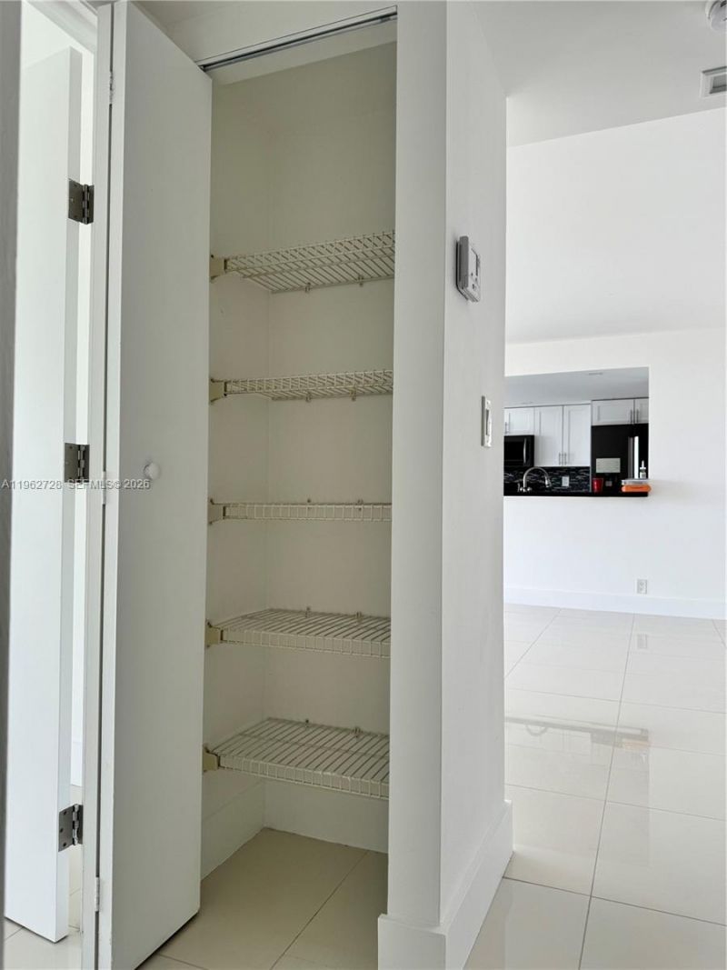 2000 Towerside Ter , Unit 1501, Miami, FL 33138 Photo