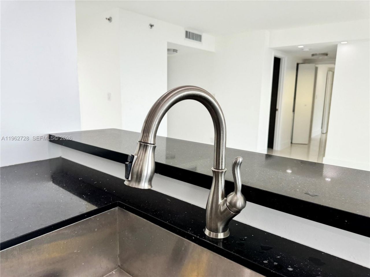 2000 Towerside Ter , Unit 1501, Miami, FL 33138 Photo