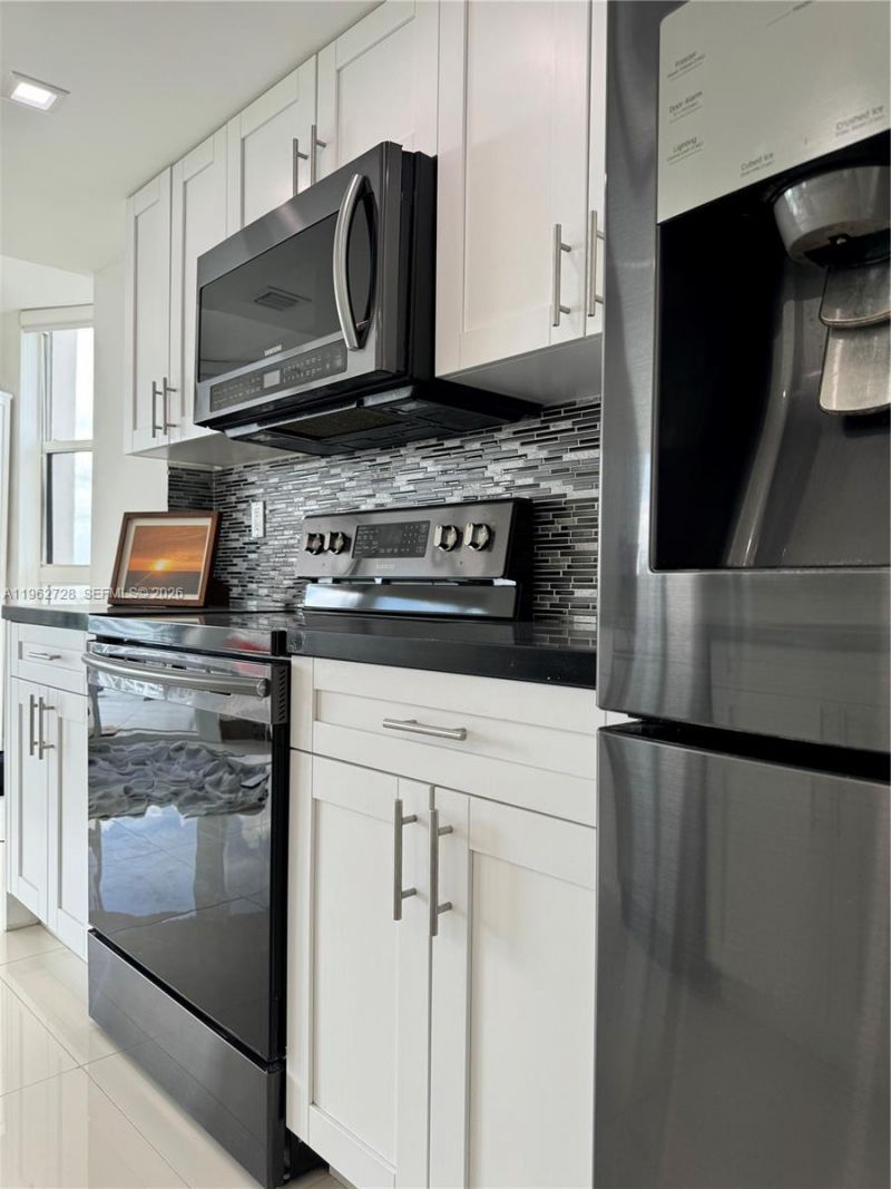 2000 Towerside Ter, Unit 1501, Miami, FL 33138 Photo