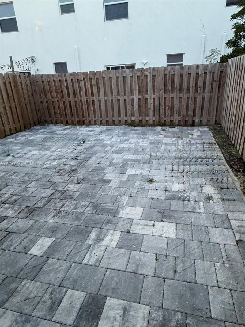 12612 NW 23rd Pl, Unit 12612, Miami, FL 33167 Photo