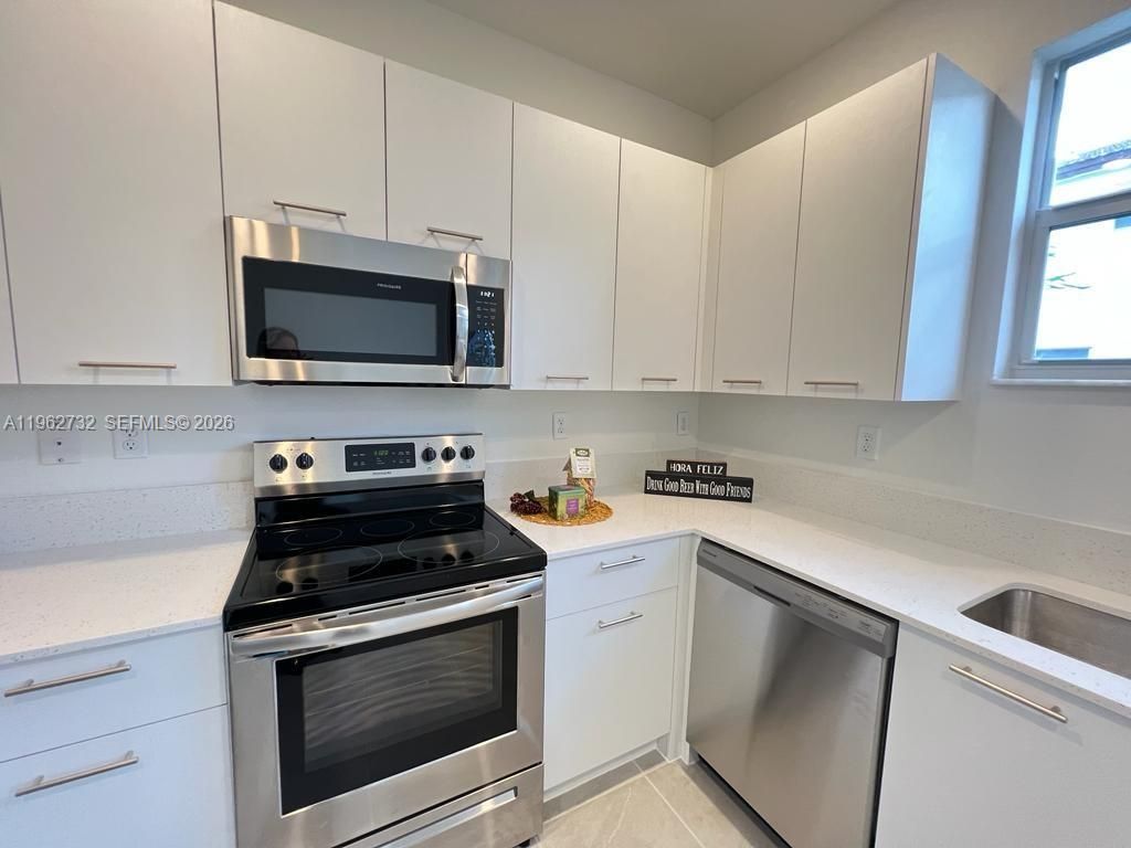 12612 NW 23rd Pl, Unit 12612, Miami, FL 33167 Photo