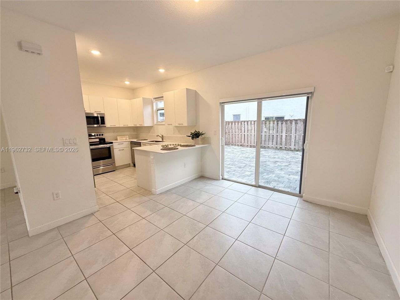 12612 NW 23rd Pl, Unit 12612, Miami, FL 33167 Photo