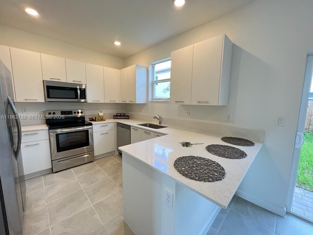 12612 NW 23rd Pl, Unit 12612, Miami, FL 33167 Photo