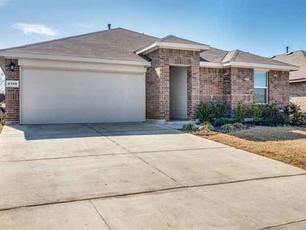 4109 Ridgeway Lane, Denton, TX 76226