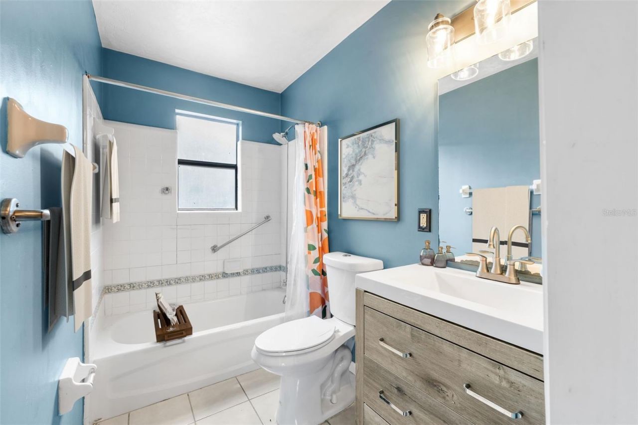 2705 NW 47th Place, Gainesville, FL 32605 Photo