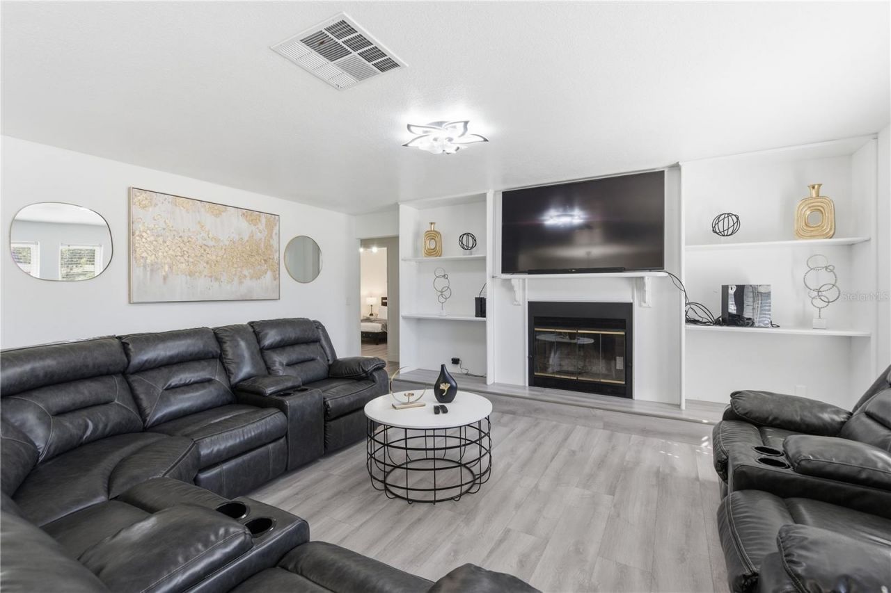 3891 14th Avenue Se, Largo, FL 33771 Photo