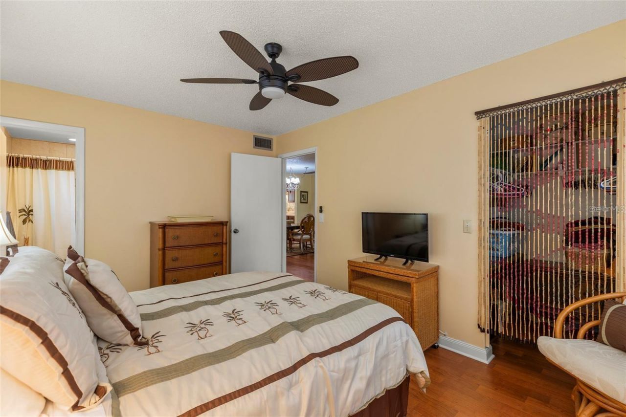 2750 E Bay Drive, Unit 15E, Largo, FL 33771 Photo