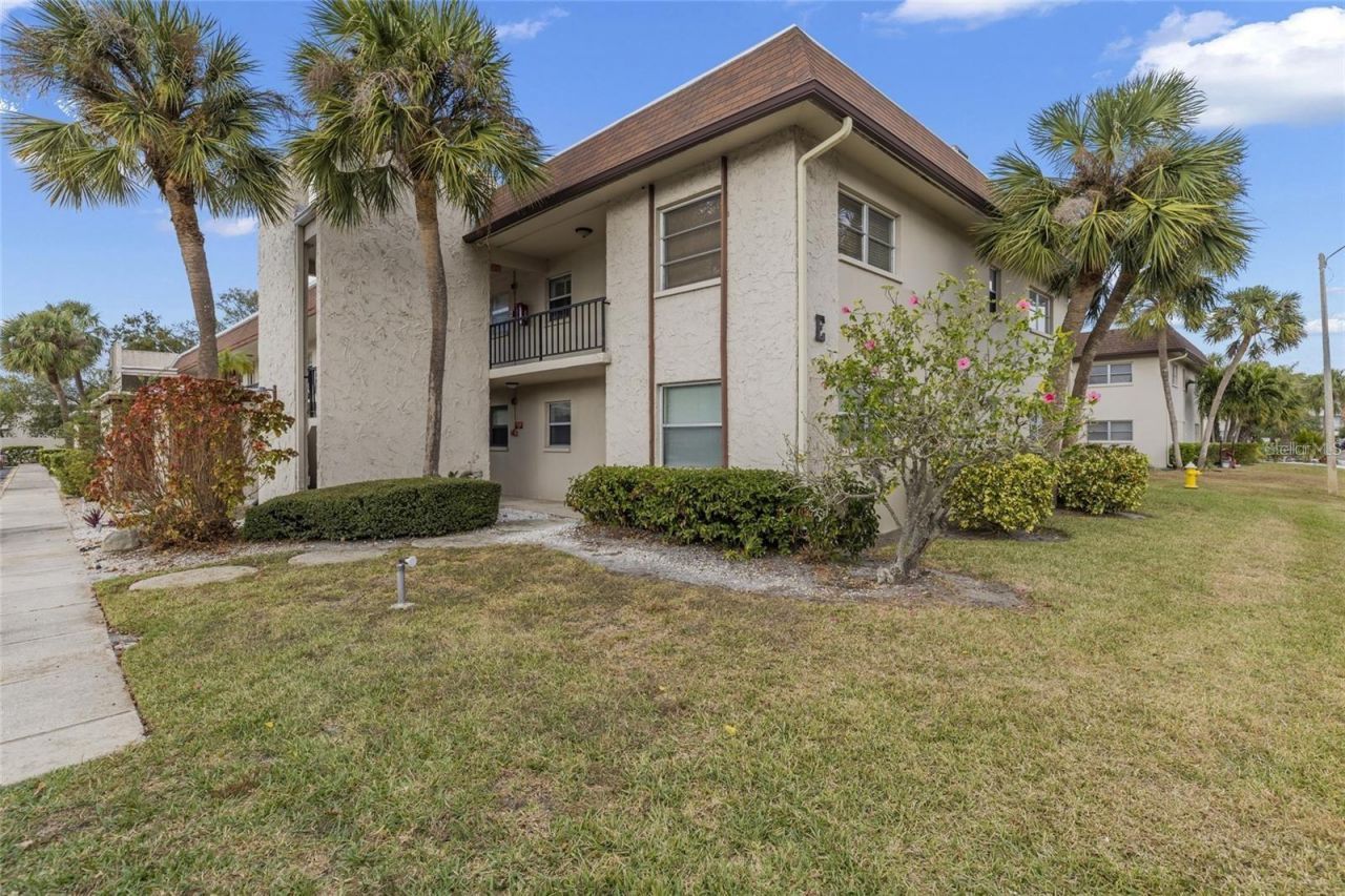 2750 E Bay Drive, Unit 15E, Largo, FL 33771 Photo