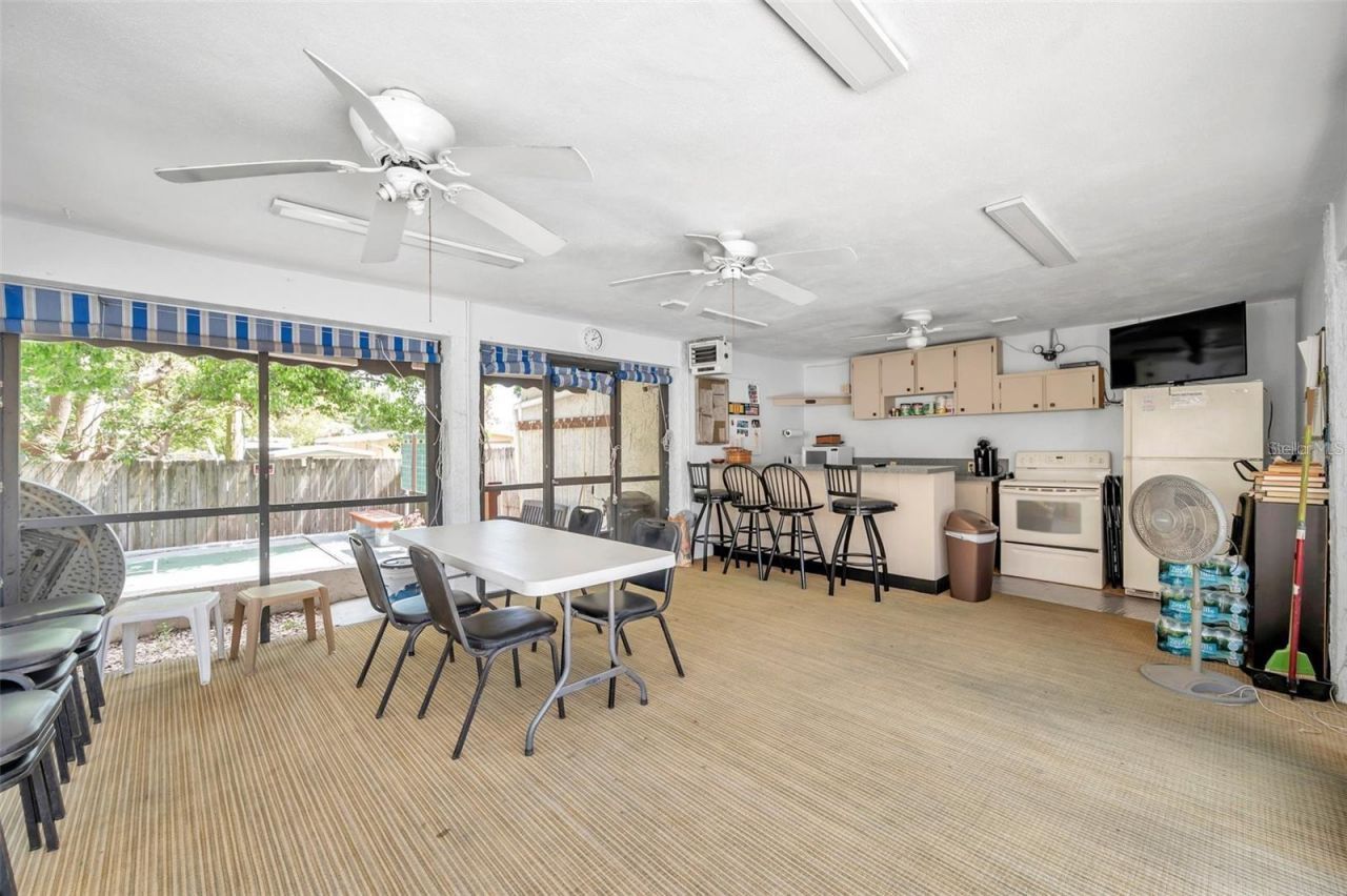 2750 E Bay Drive, Unit 15E, Largo, FL 33771 Photo