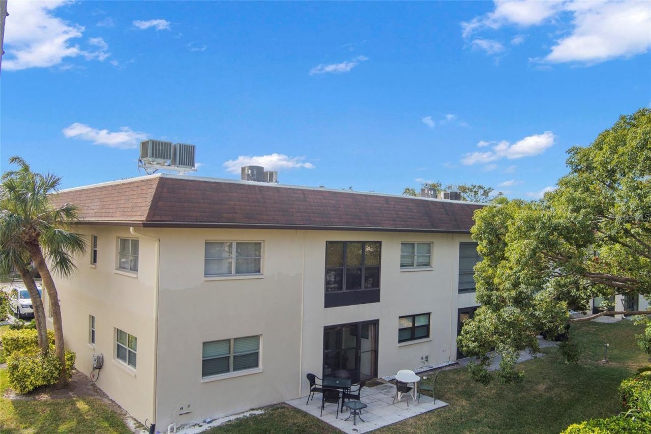 2750 E Bay Drive, Unit 15E, Largo, FL 33771 Photo