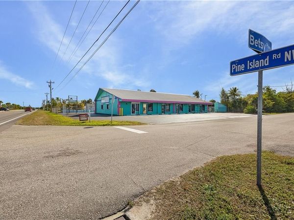 5261 Pine Island RD , BOKEELIA, FL 33922