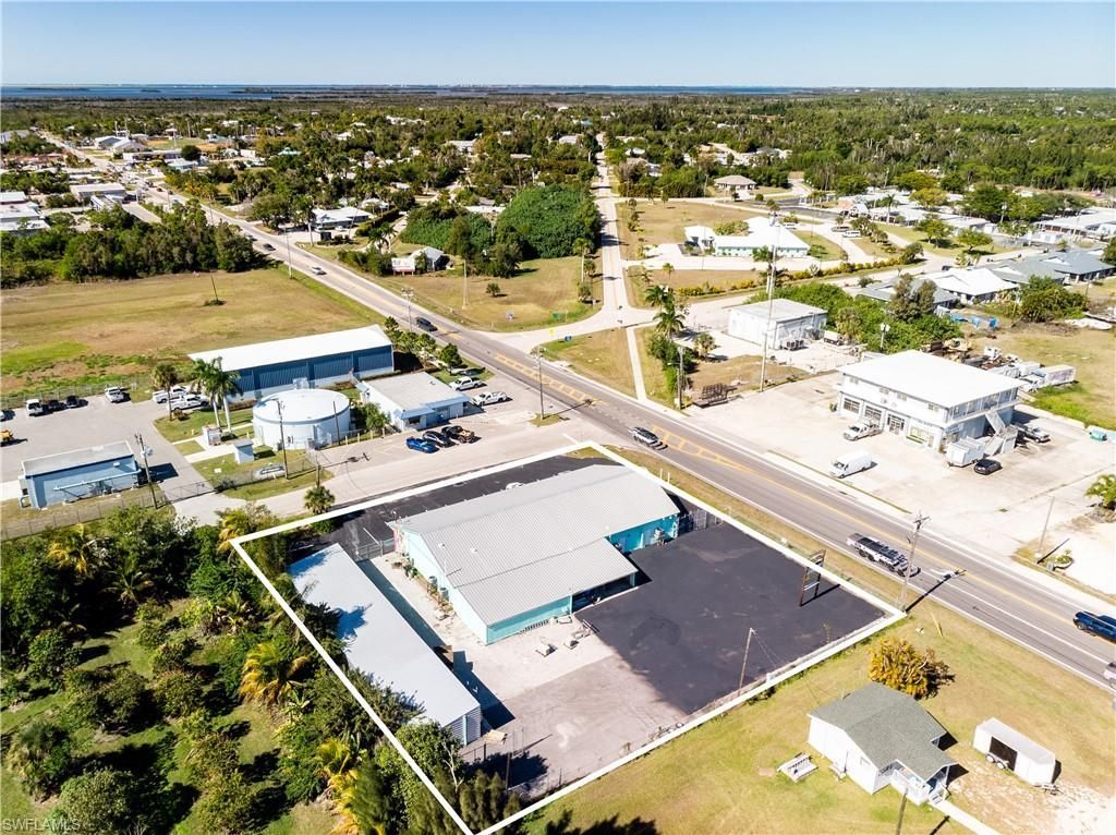 5261 Pine Island Rd , Bokeelia, FL 33922 Photo