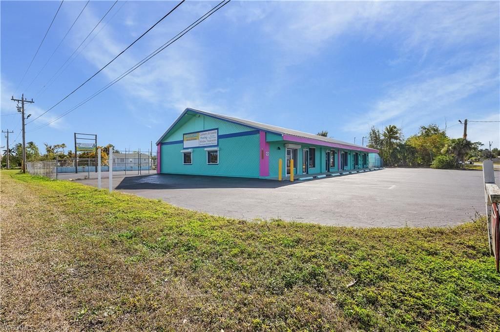 5261 Pine Island Rd , Bokeelia, FL 33922 Photo