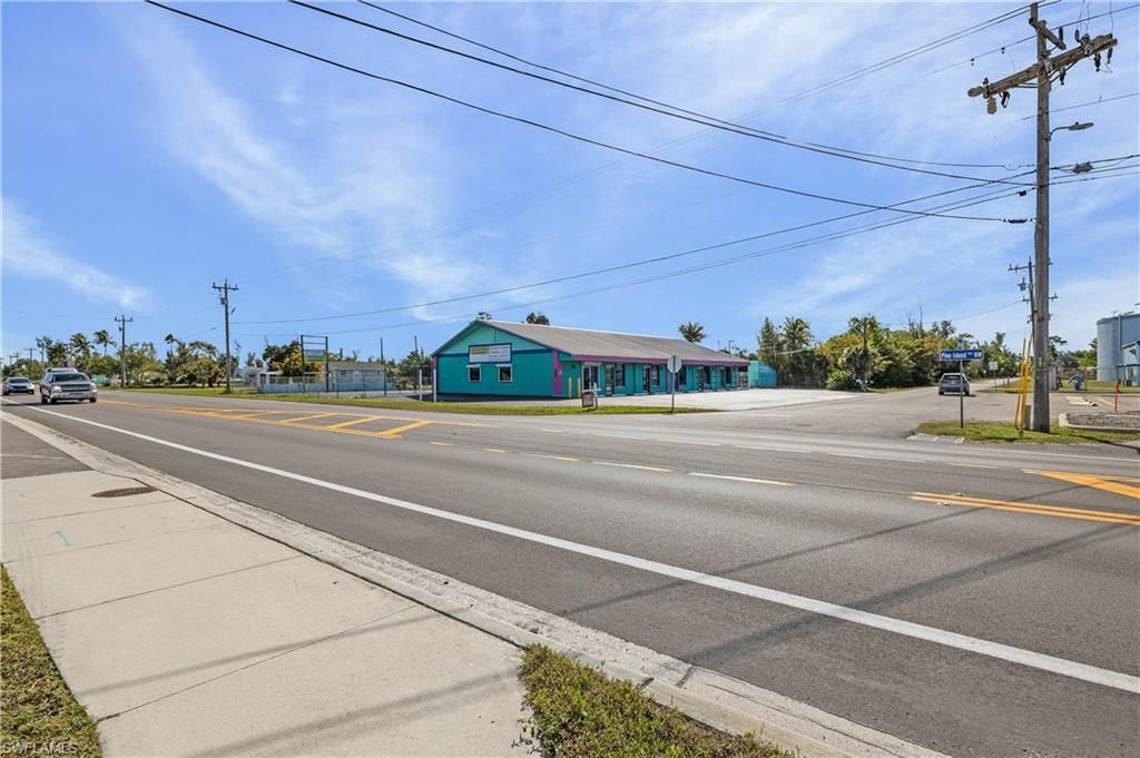 5261 Pine Island Rd , Bokeelia, FL 33922 Photo