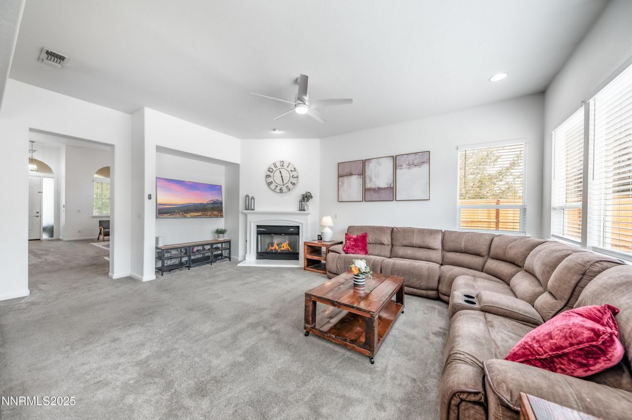 10700 Summer Glen Drive, Reno, NV 89521 Photo