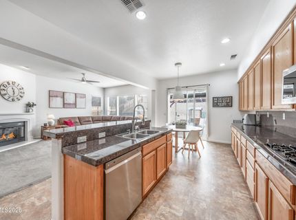 10700 Summer Glen Drive, Reno, NV 89521 Photo