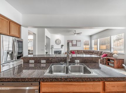 10700 Summer Glen Drive, Reno, NV 89521 Photo