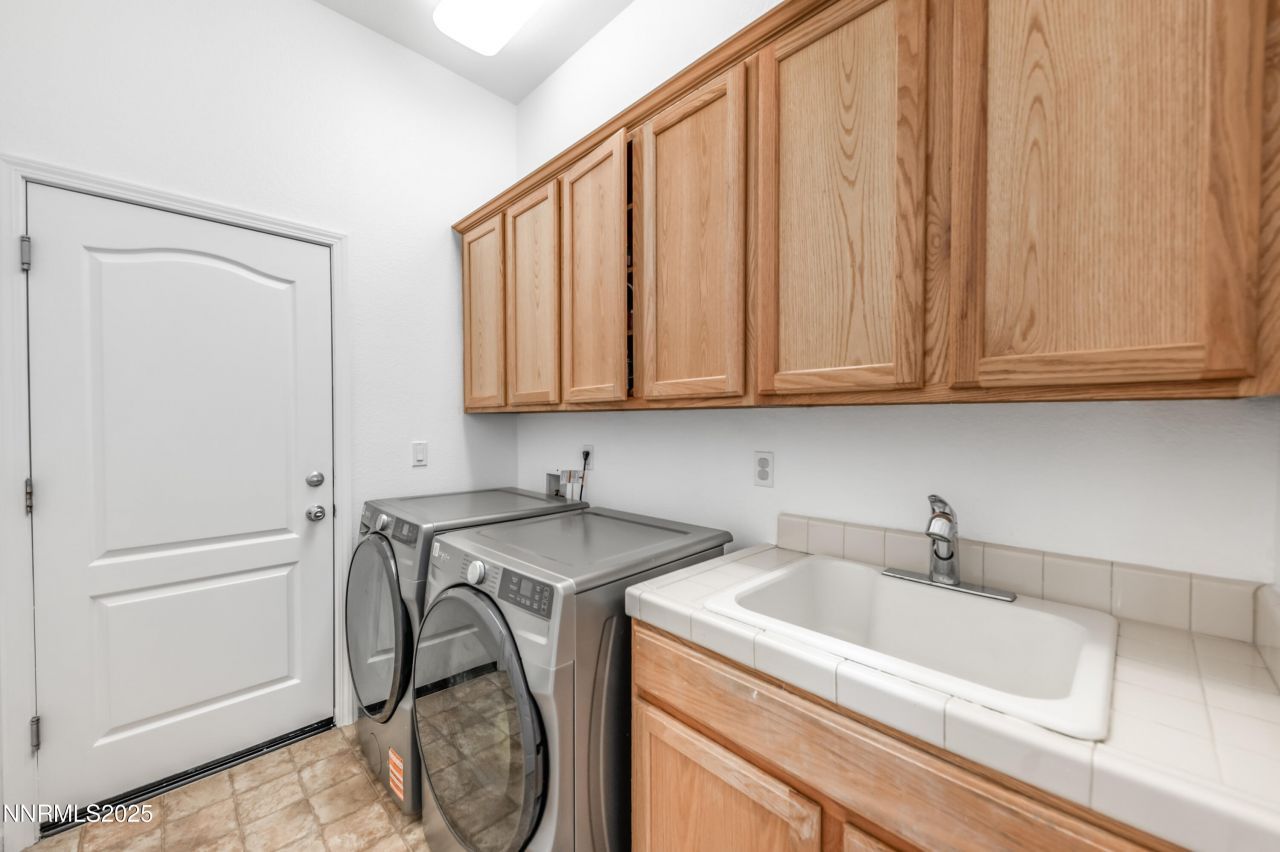 10700 Summer Glen Drive, Reno, NV 89521 Photo