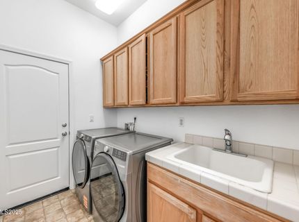 10700 Summer Glen Drive, Reno, NV 89521 Photo