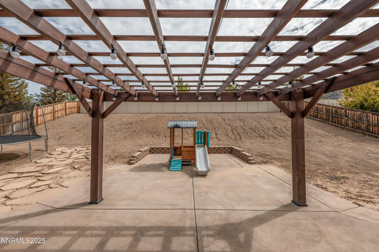 10700 Summer Glen Drive, Reno, NV 89521 Photo