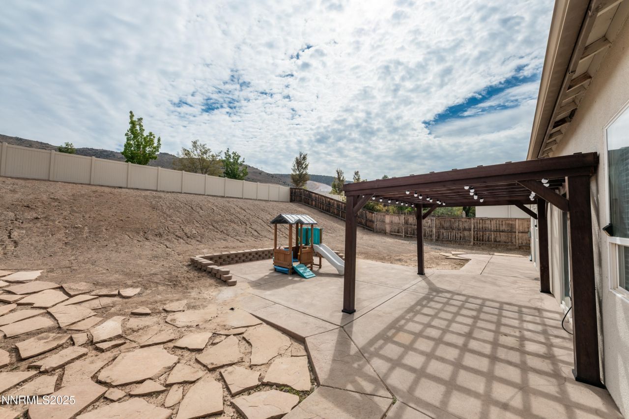 10700 Summer Glen Drive, Reno, NV 89521 Photo